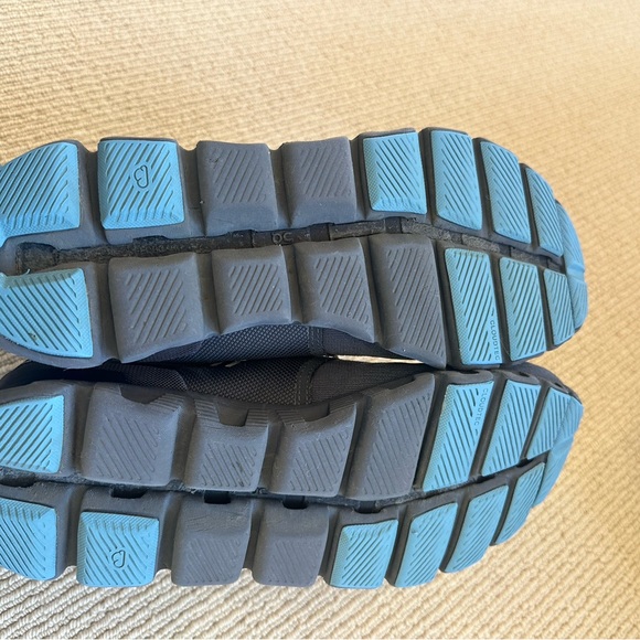 Men’s On Cloud X3 sneakers - Picture 8 of 12